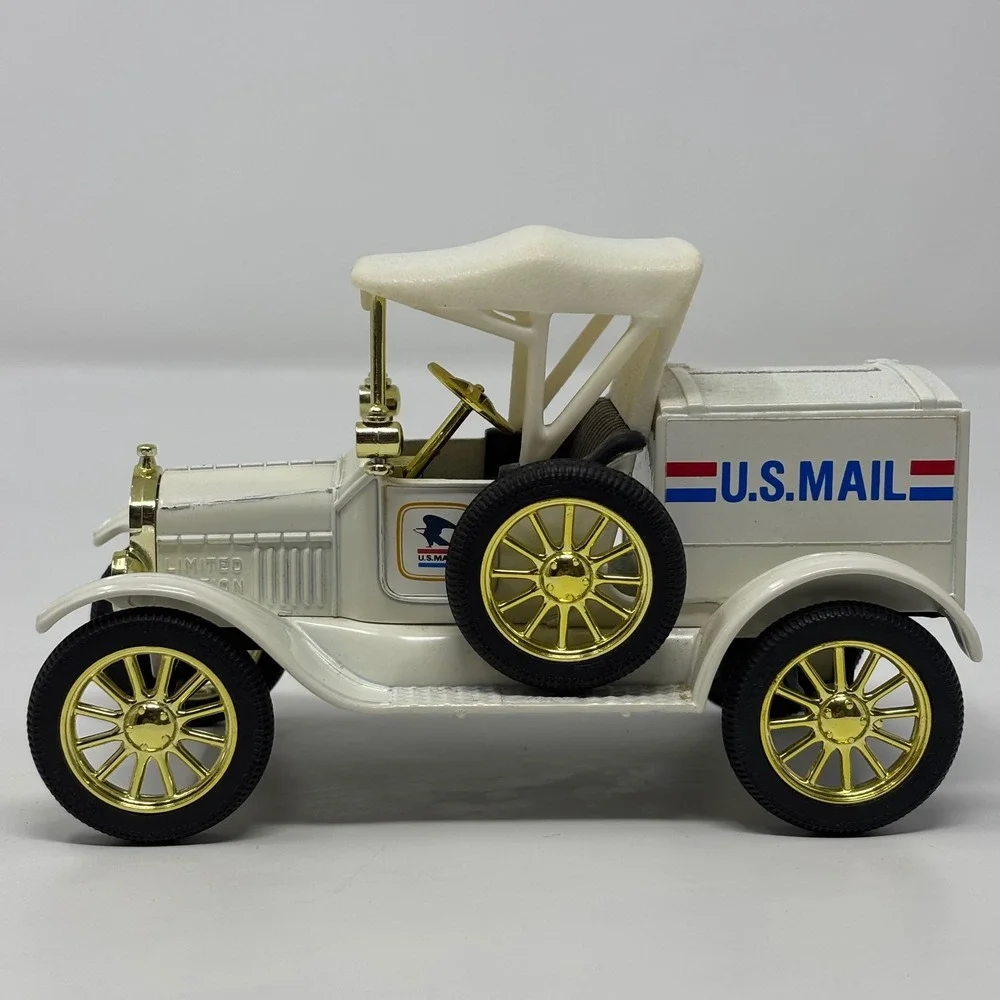 Limited Edition 1918 Ford Model T Runabout US Mail 1:25 Diecast ERTL Coin Bank